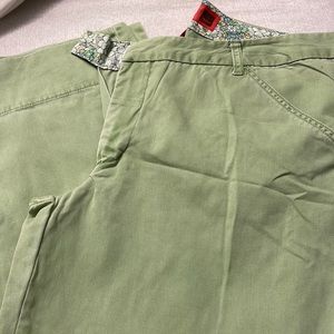 light green 3/4 pants wide leg